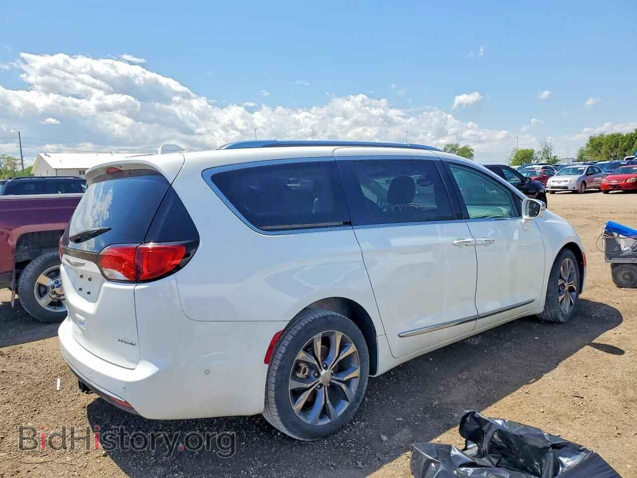2017 CHRYSLER PACIFICA - VIN: 2C4RC1GG7HR735454 - Фото 3