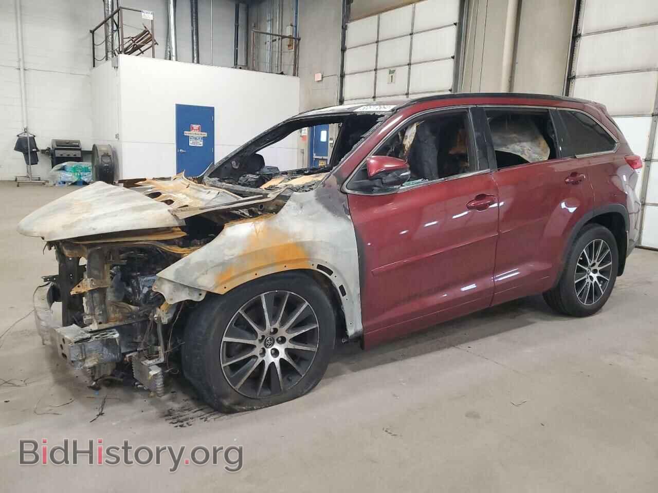 Фотография 5TDJZRFH2JS841666 - TOYOTA HIGHLANDER 2018