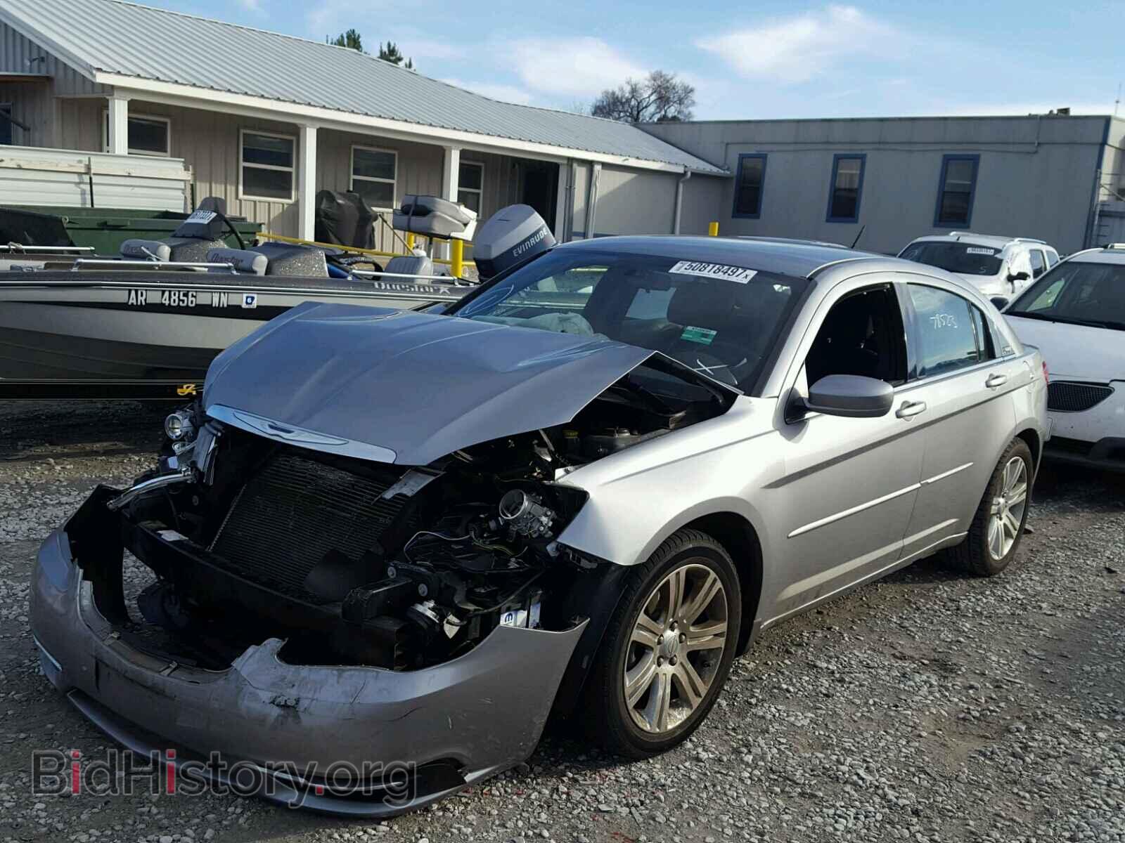 2013 CHRYSLER 200 - VIN: 1C3CCBBB4DN732160 - Фото 2