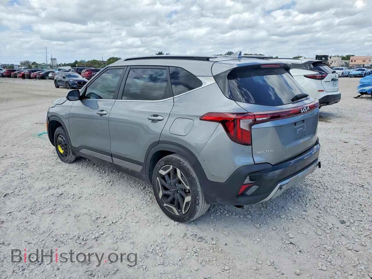 2024 KIA SELTOS - VIN: KNDETCA73R7616421 - Фото 2