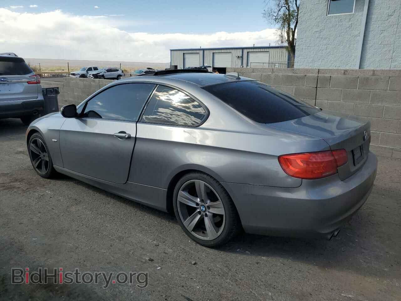2011 BMW 3 SERIES - VIN: WBAKE5C53BE573959 - Фото 2