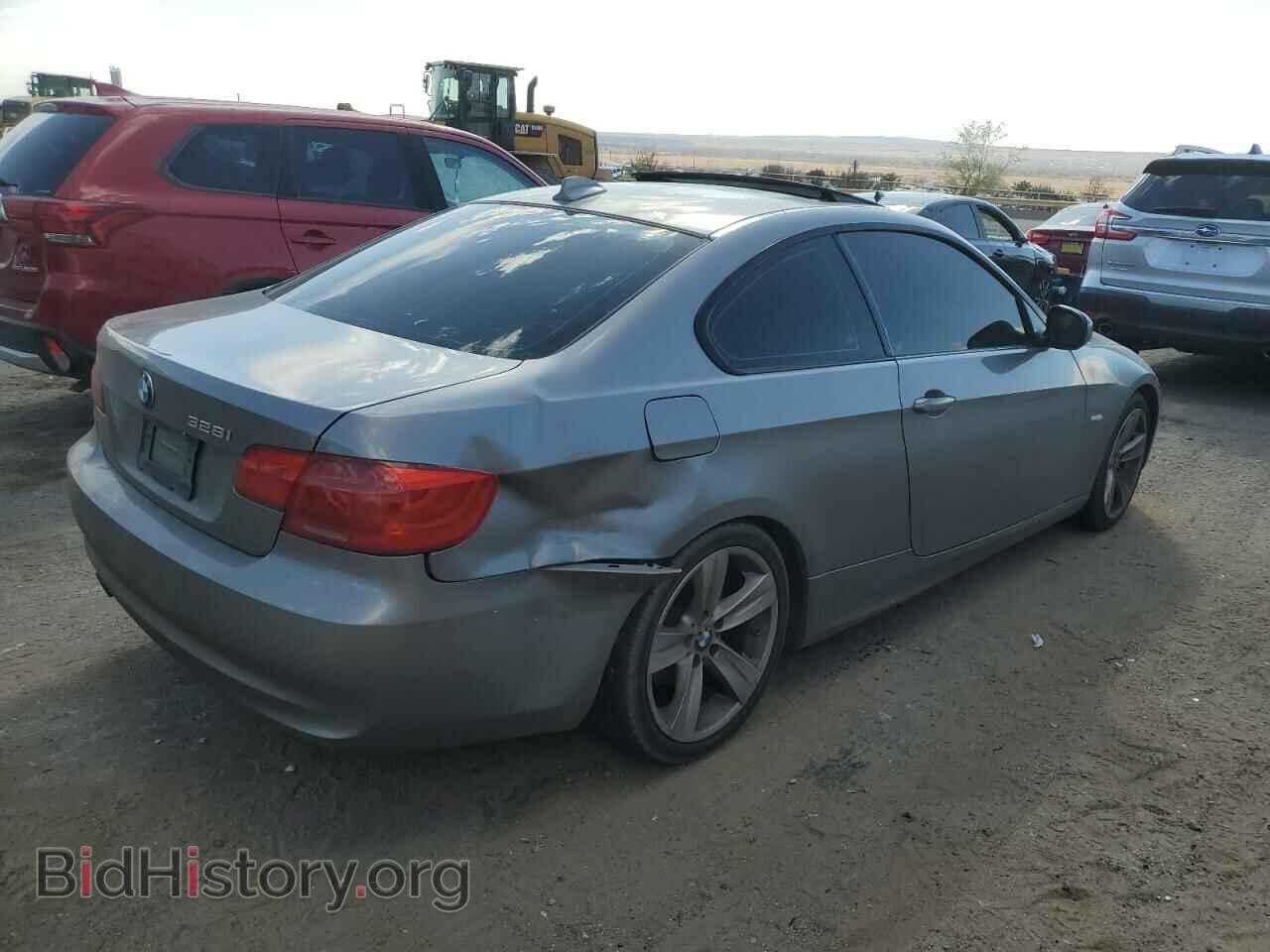 2011 BMW 3 SERIES - VIN: WBAKE5C53BE573959 - Фото 3
