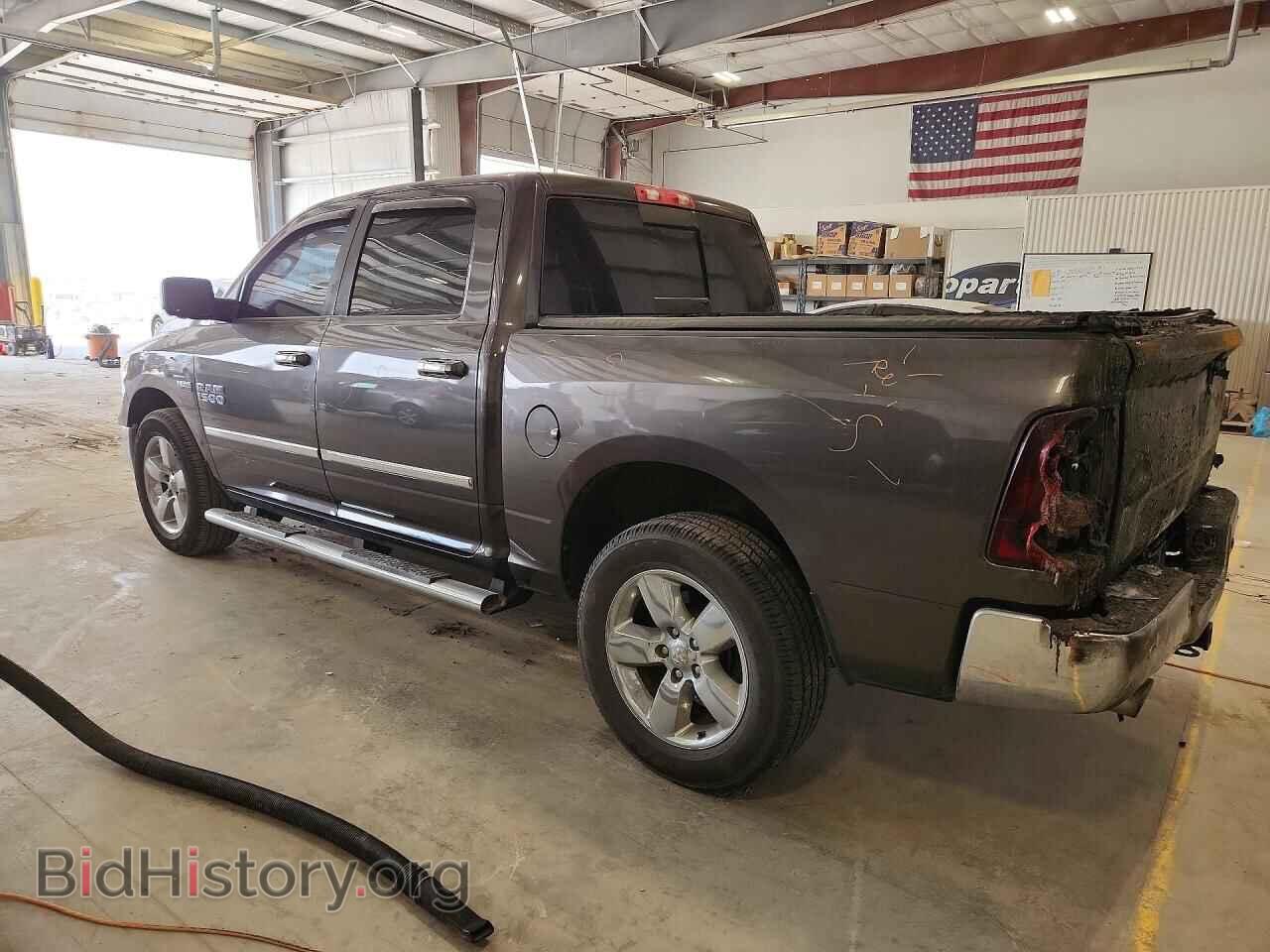 2016 RAM 1500 - VIN: 3C6RR7LT4GG232822 - Фото 2