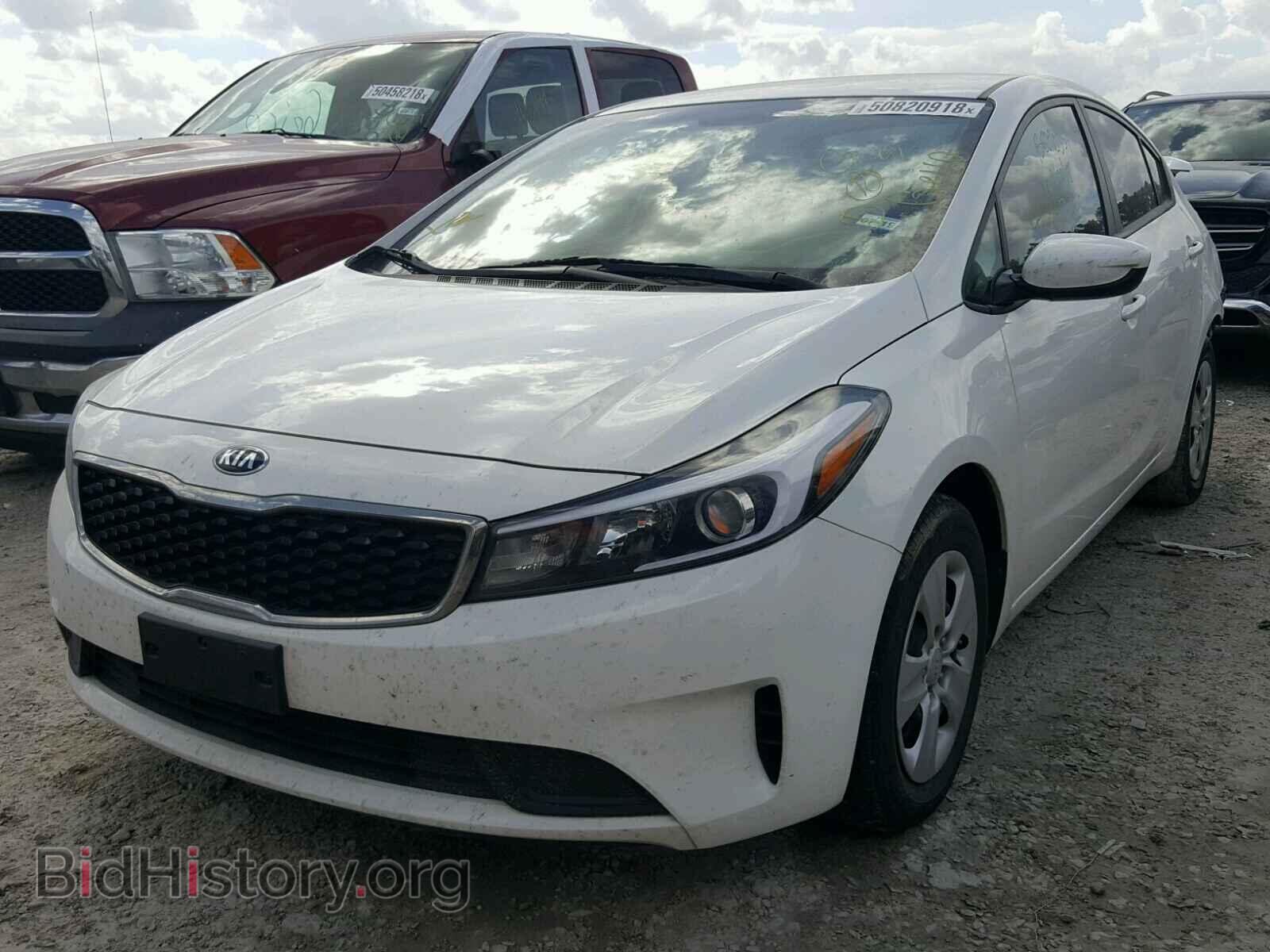 2017 KIA FORTE - VIN: 3KPFK4A7XHE052018 - Фото 2