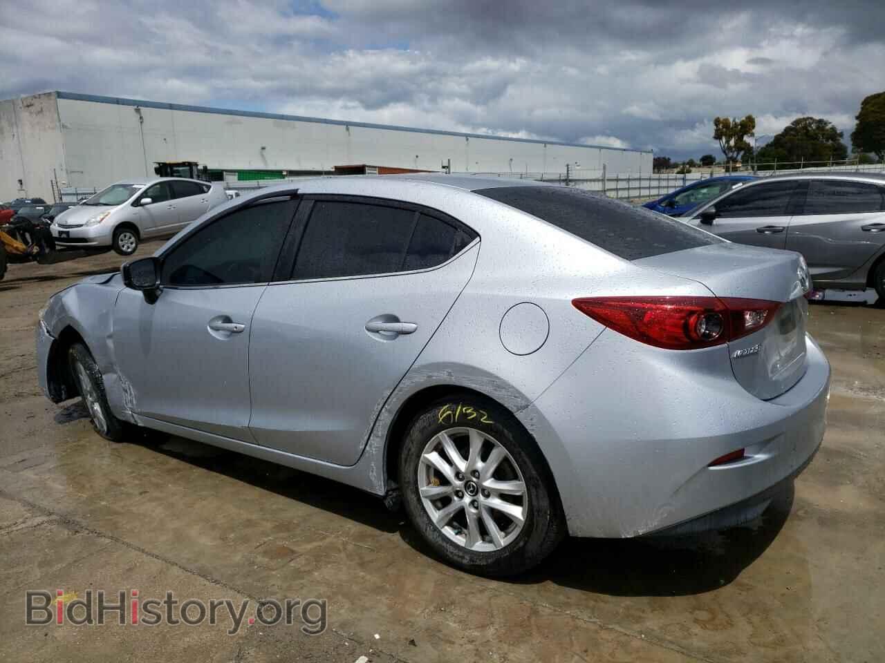 2018 MAZDA 3 - VIN: 3MZBN1U72JM159640 - Фото 2