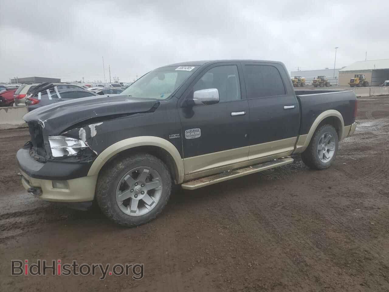 Photo 1D7RV1CT2BS658372 - DODGE All Models 2011