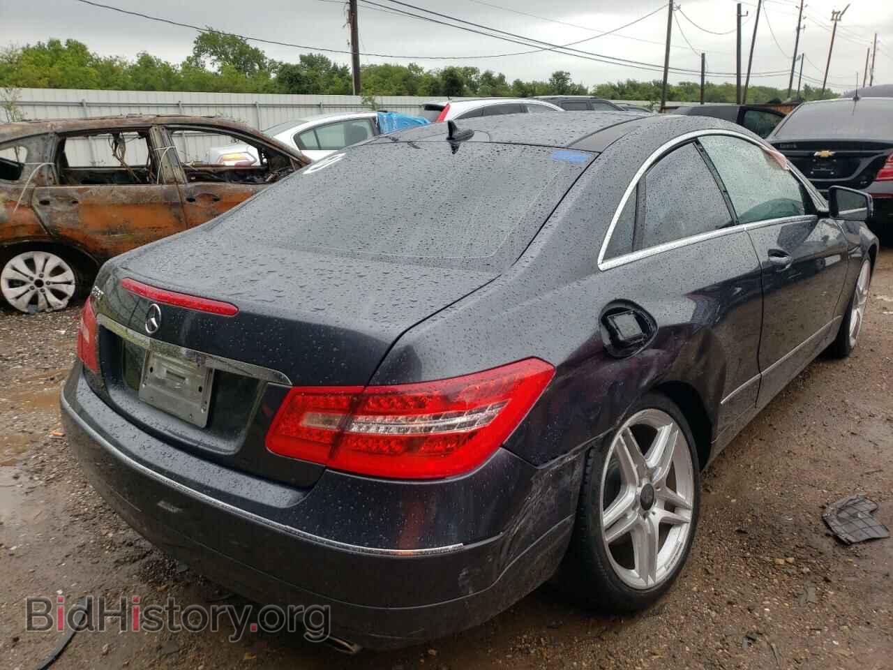 2011 MERCEDES-BENZ E-CLASS - VIN: WDDKJ5GB0BF073272 - Фото 4