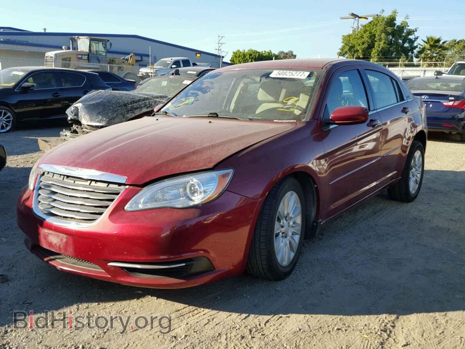 2013 CHRYSLER 200 - VIN: 1C3CCBAB8DN608491 - Photo 2
