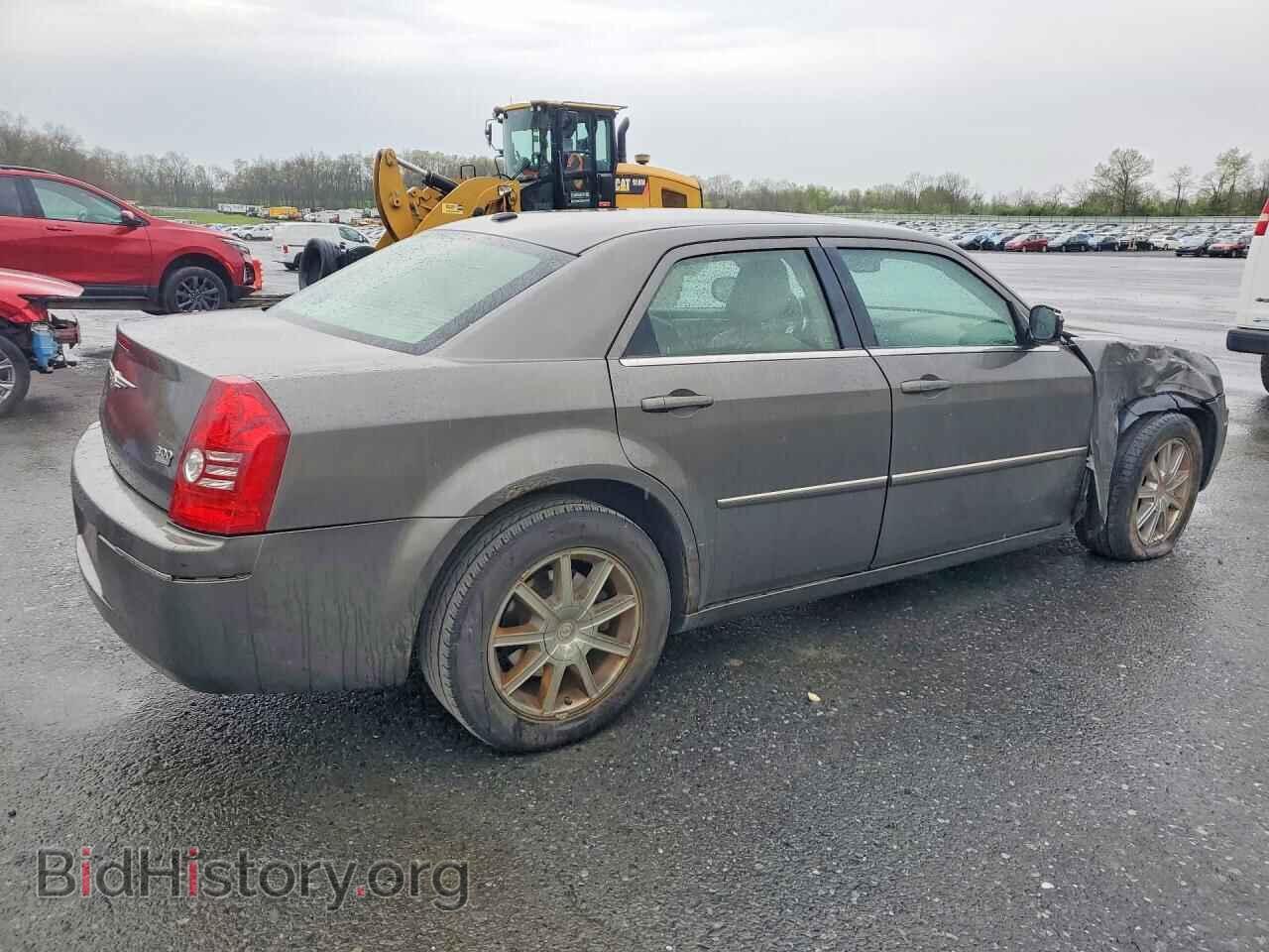 2009 CHRYSLER 300 - VIN: 2C3LK53VX9H578910 - Фото 3