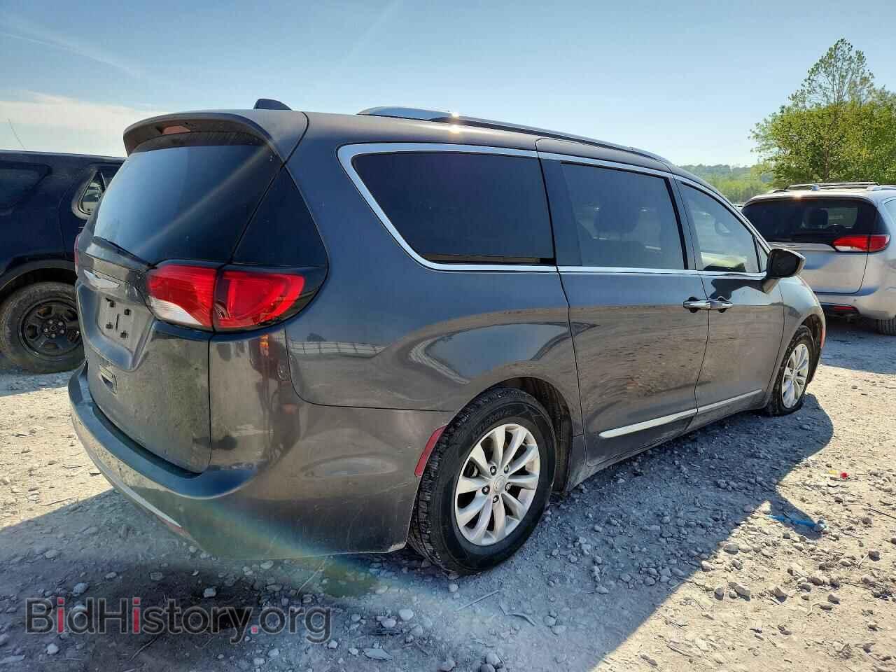 2018 CHRYSLER PACIFICA - VIN: 2C4RC1BGXJR117963 - Фото 3