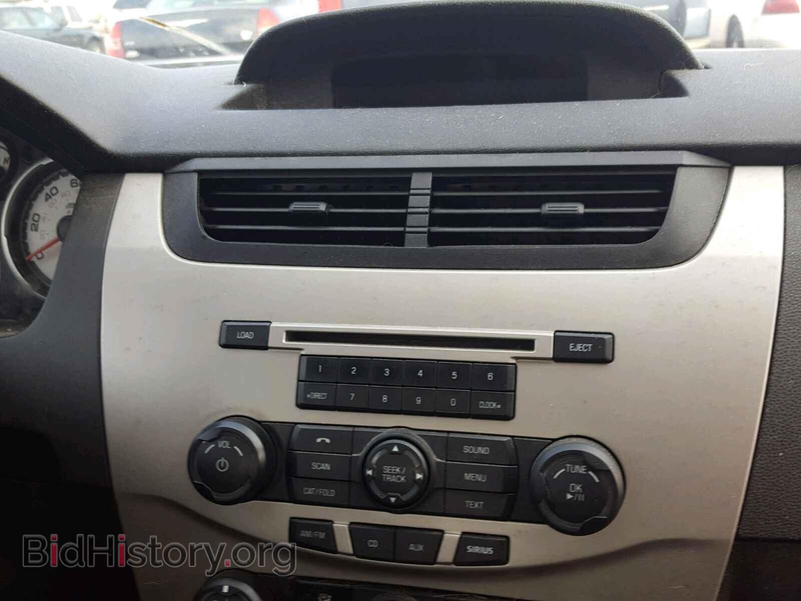 2008 FORD FOCUS - VIN: 1FAHP35N88W111687 - Фото 9