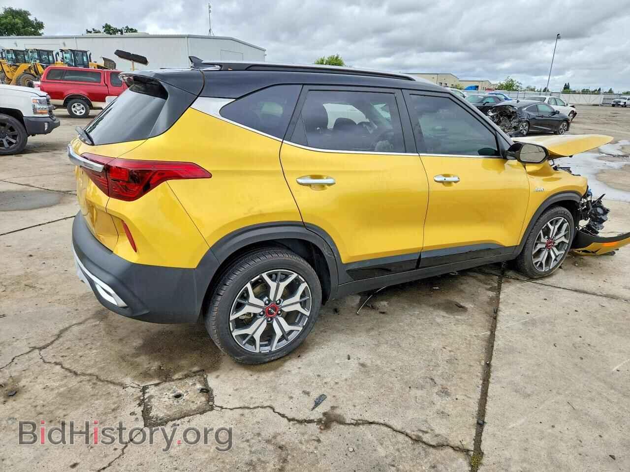 2023 KIA SELTOS - VIN: KNDETCA24P7360596 - Фото 3