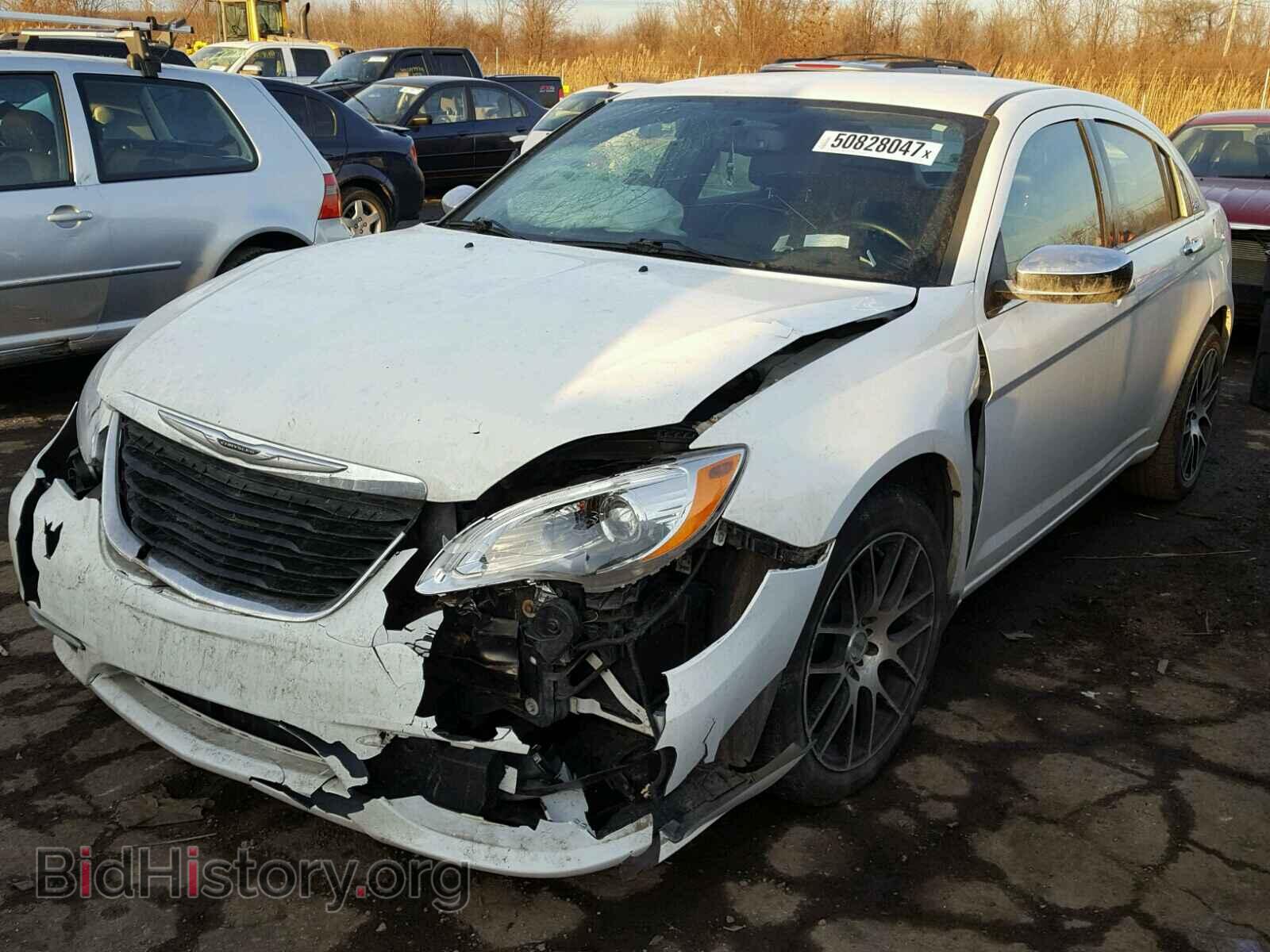 2012 CHRYSLER 200 - VIN: 1C3CCBCG8CN326892 - Фото 2