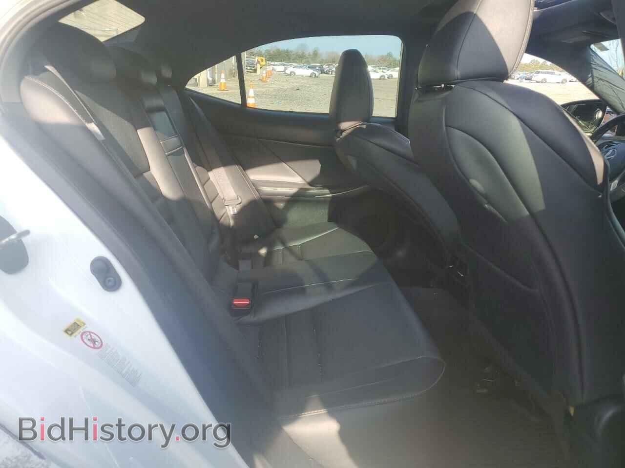 2014 LEXUS IS - VIN: JTHCF1D25E5009752 - Photo 10