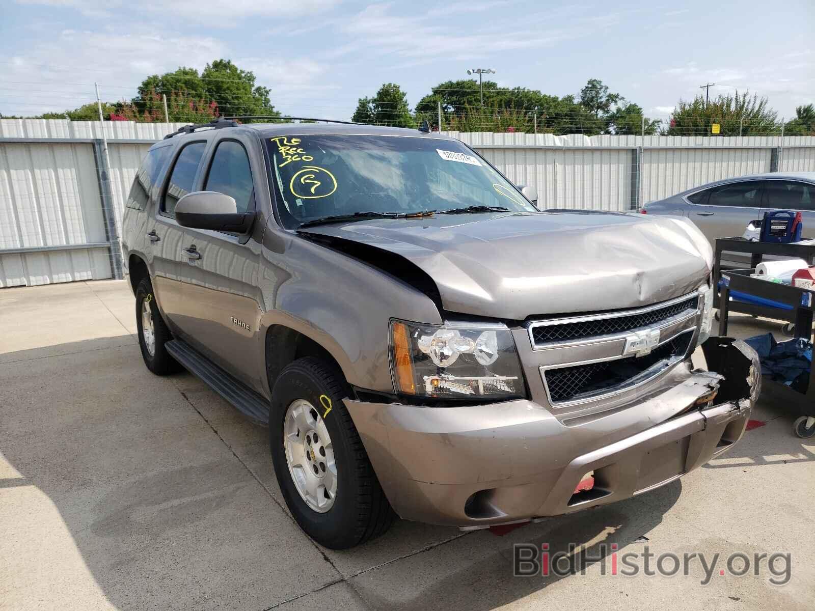 Photo 1GNSCAE07CR327999 - CHEVROLET TAHOE 2012