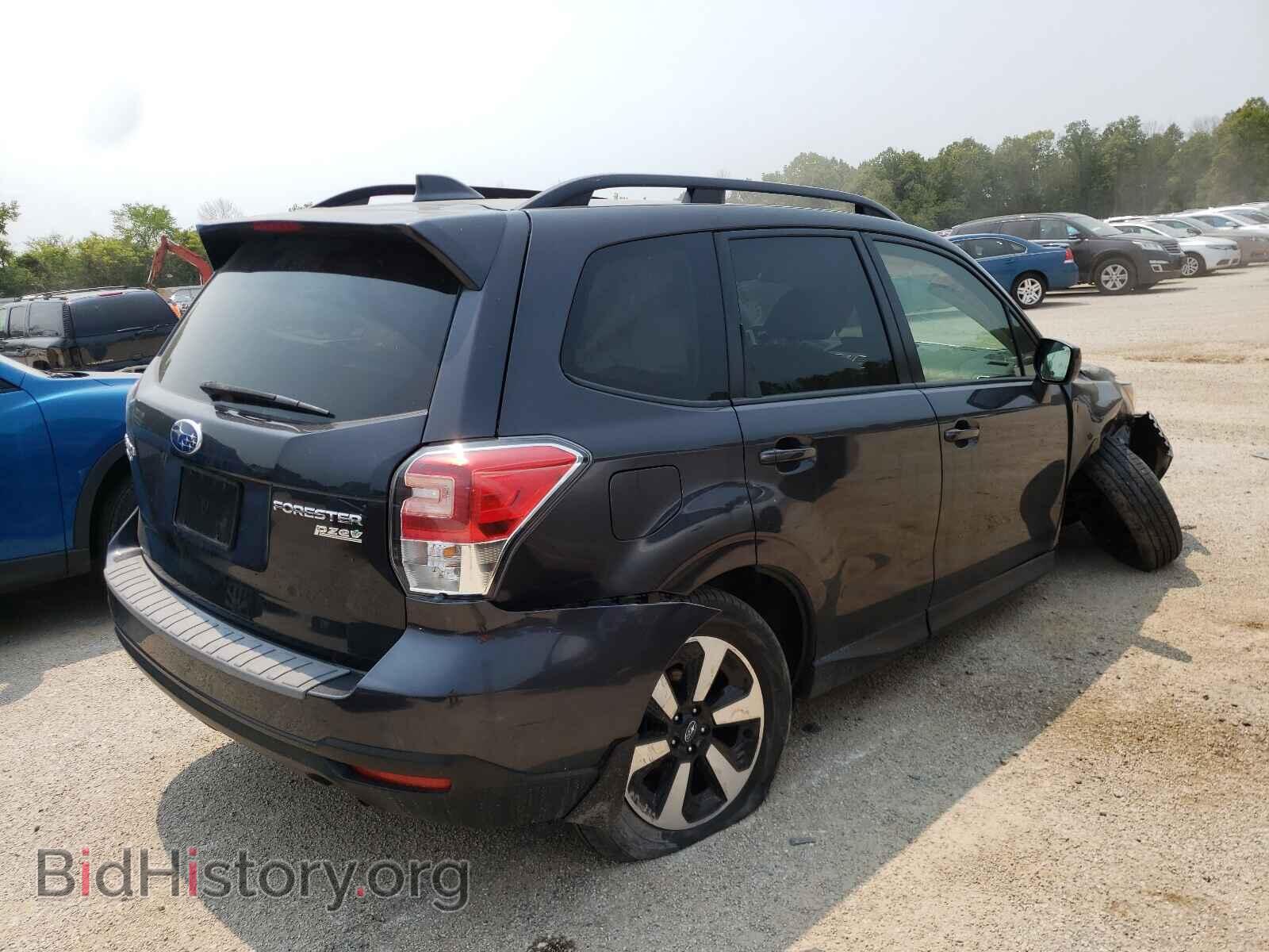 2017 SUBARU FORESTER - VIN: JF2SJAEC0HH558542 - Фото 4