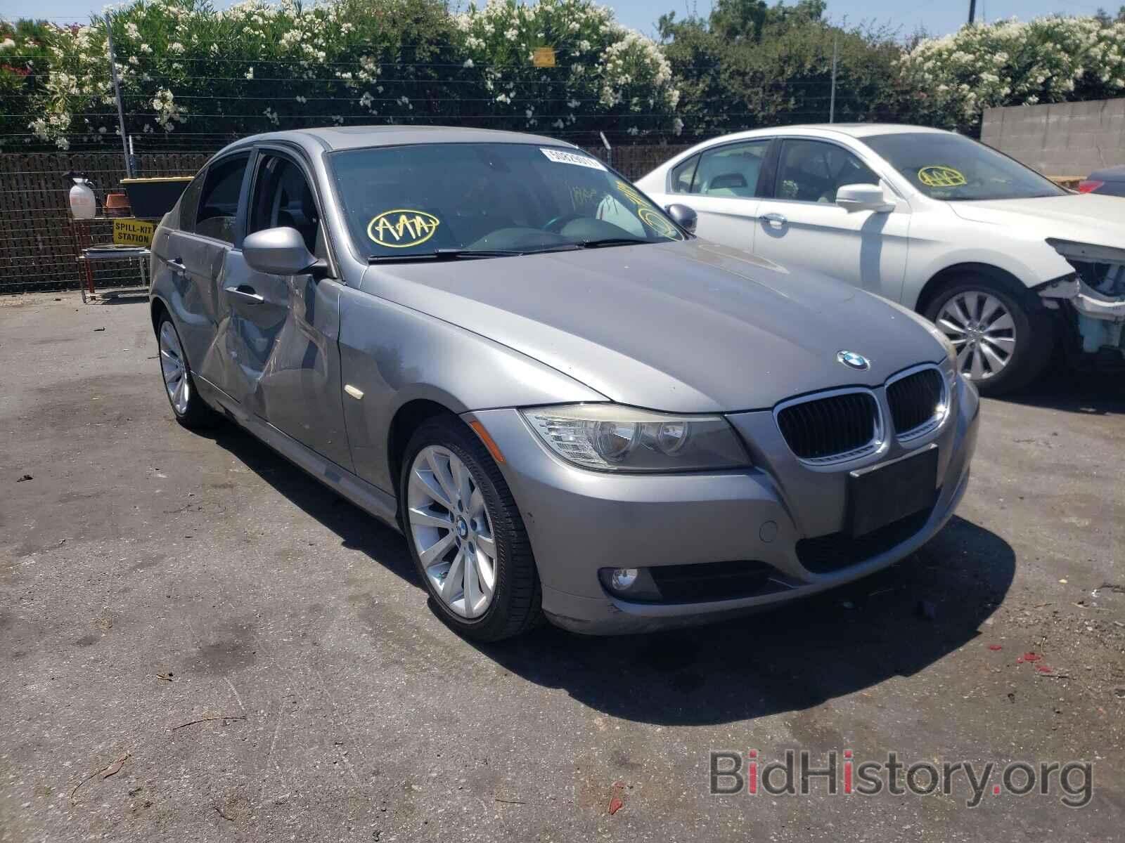 Photo WBAPH5C59BA446668 - BMW 3 SERIES 2011