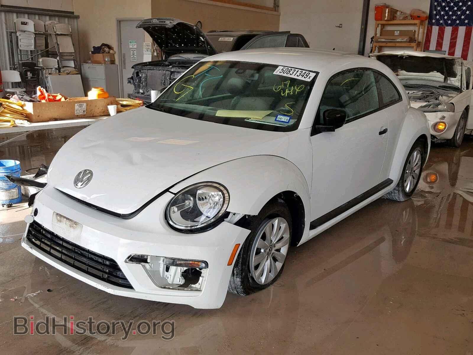 2017 VOLKSWAGEN BEETLE - VIN: 3VWF17AT2HM617446 - Фото 2