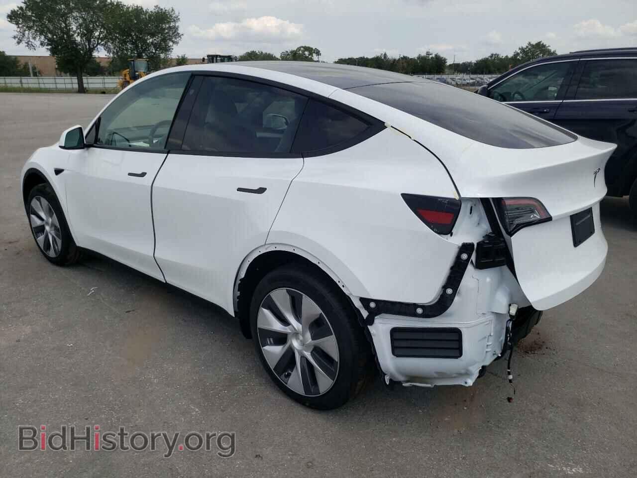 2023 TESLA MODEL Y - VIN: 7SAYGDEE1PA091625 - Фото 2