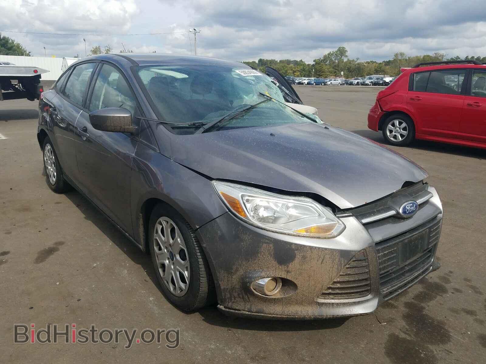 Photo 1FAHP3F24CL169813 - FORD FOCUS 2012