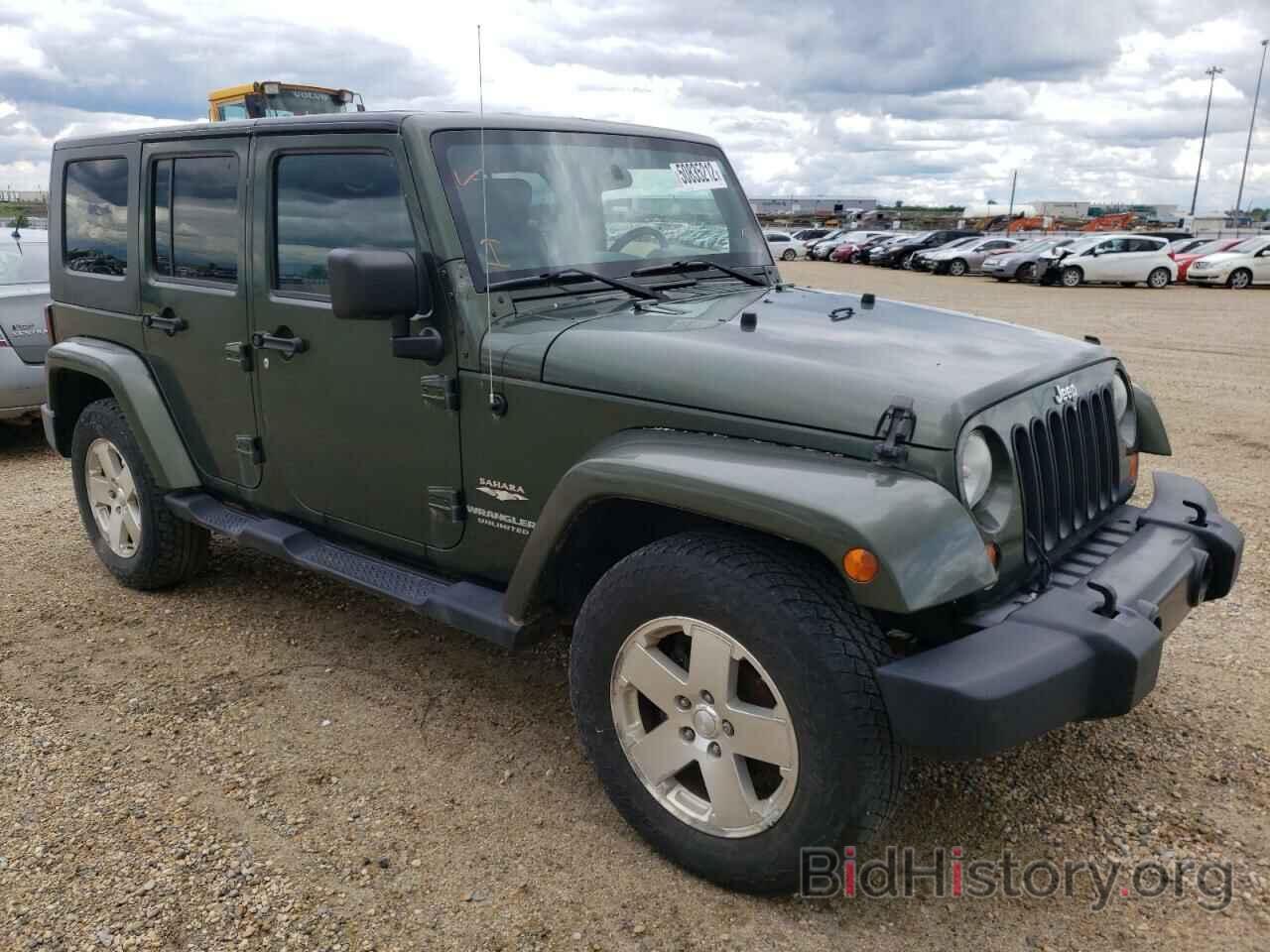 Photo 1J4GA59158L628838 - JEEP WRANGLER 2008