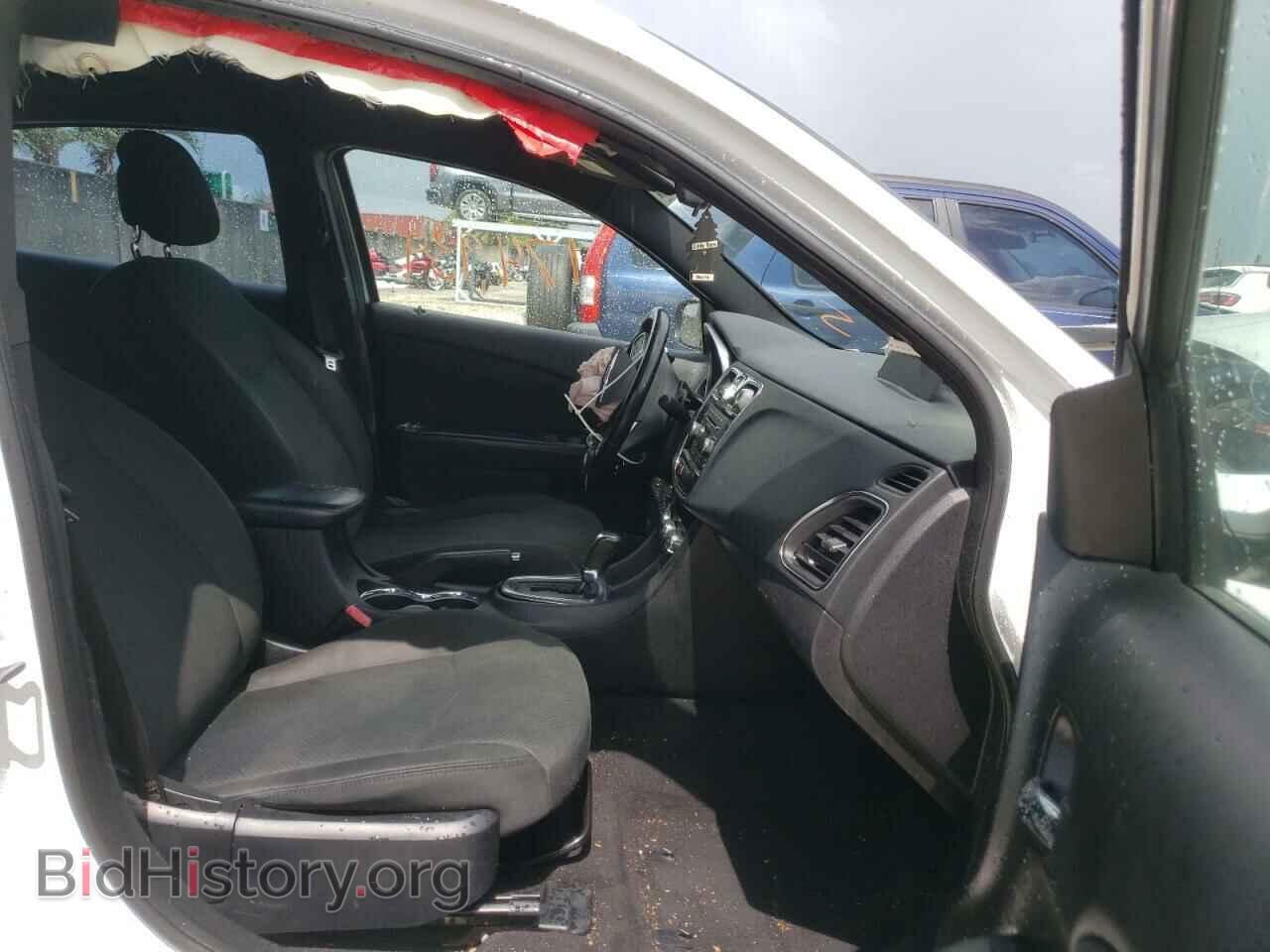 2012 CHRYSLER 200 - VIN: 1C3CCBBB3CN138769 - Фото 5
