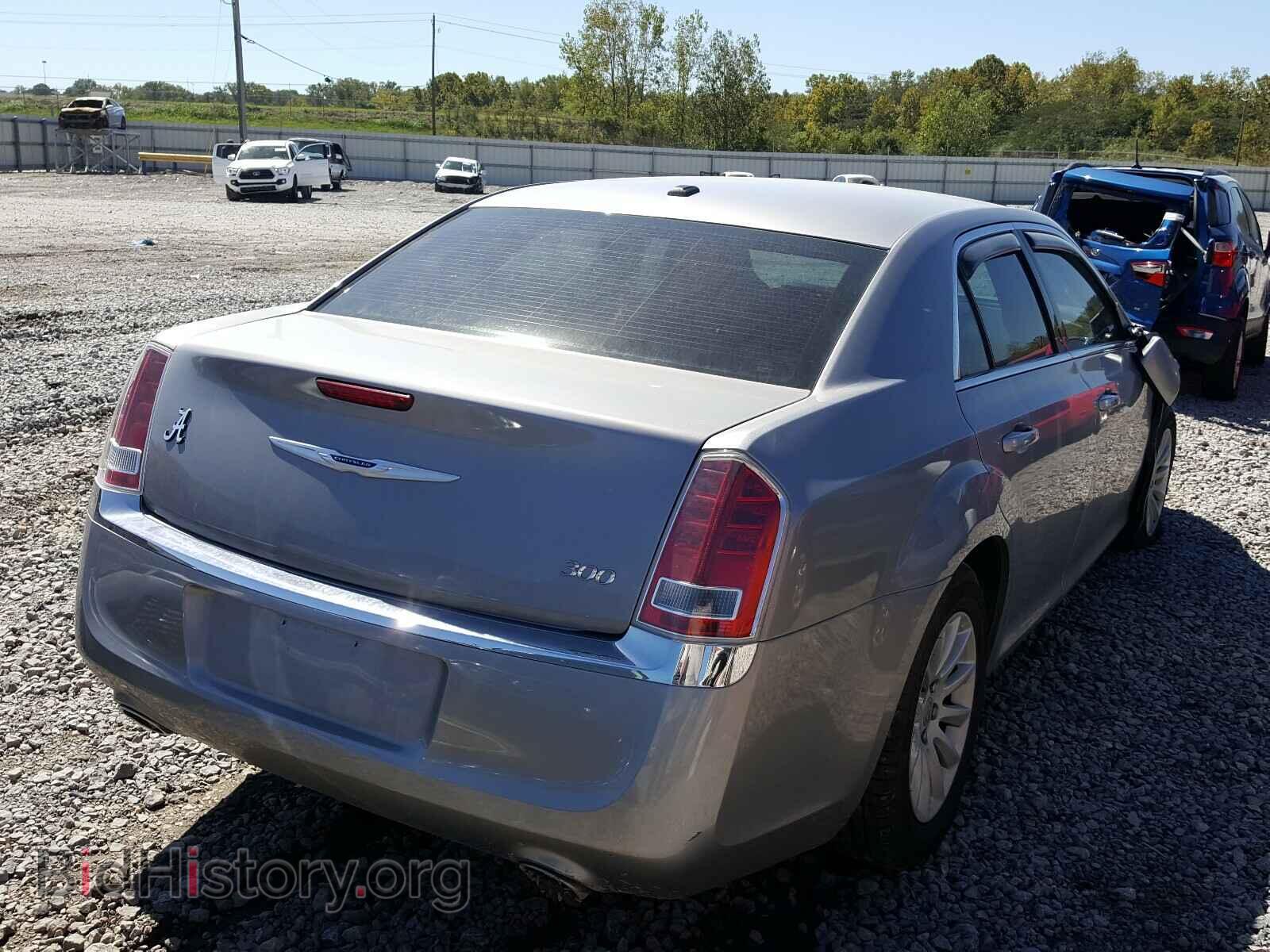 2014 CHRYSLER 300 - VIN: 2C3CCAAG0EH199922 - Фото 4