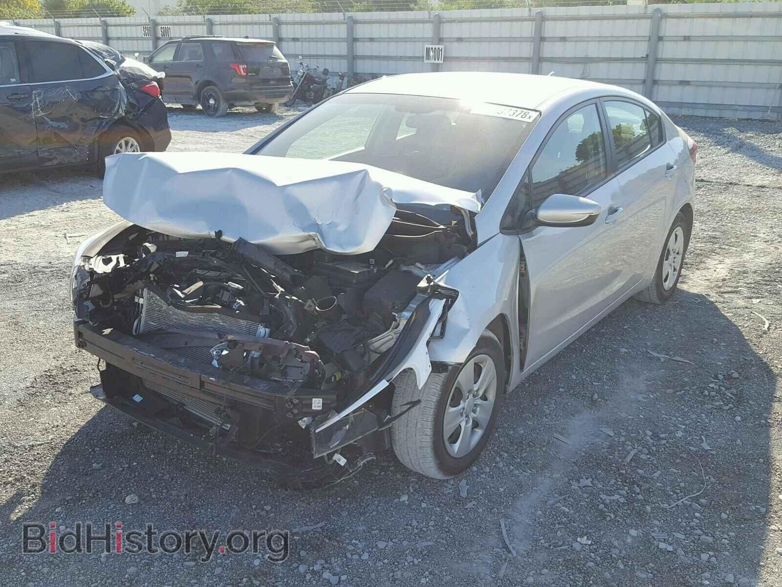 2017 KIA FORTE - VIN: 3KPFK4A75HE148834 - Photo 2
