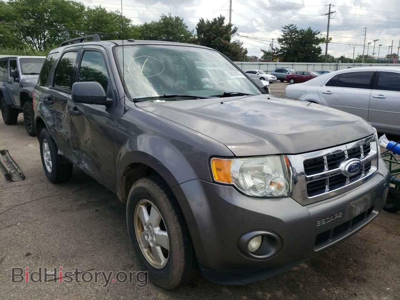 Фотография 1FMCU0D73BKB36537 - FORD ESCAPE 2011
