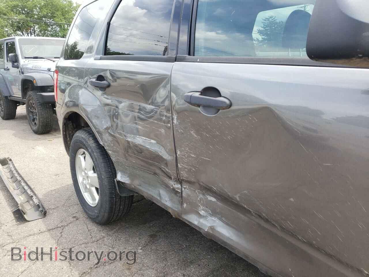 2011 FORD ESCAPE - VIN: 1FMCU0D73BKB36537 - Фото 9
