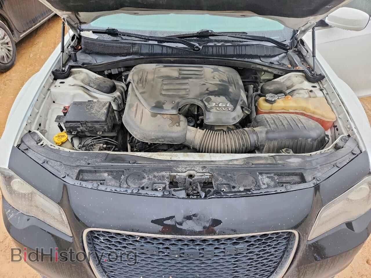 2016 CHRYSLER 300 - VIN: 2C3CCAAG8GH135534 - Фото 11