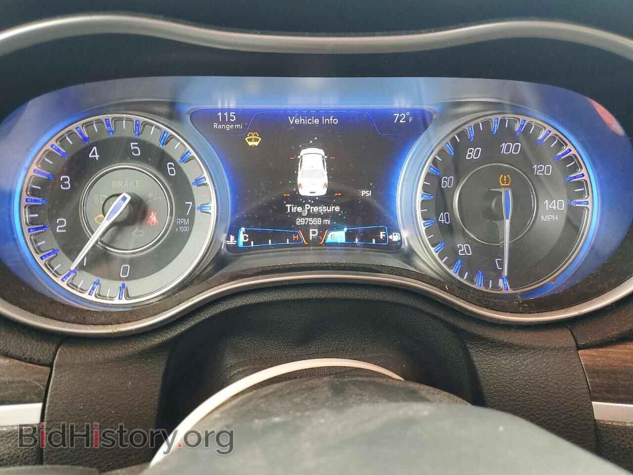2016 CHRYSLER 300 - VIN: 2C3CCAAG8GH135534 - Фото 9