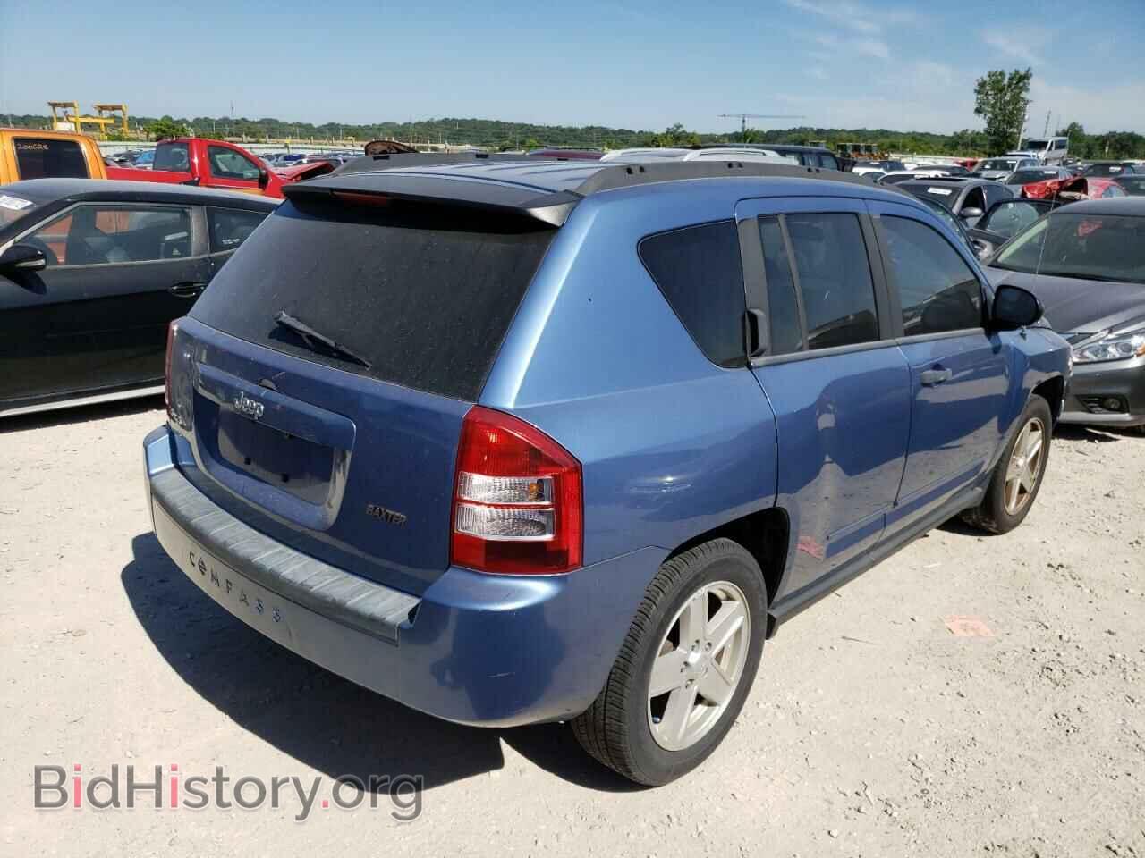 2007 JEEP COMPASS - VIN: 1J8FF47W07D383296 - Фото 4