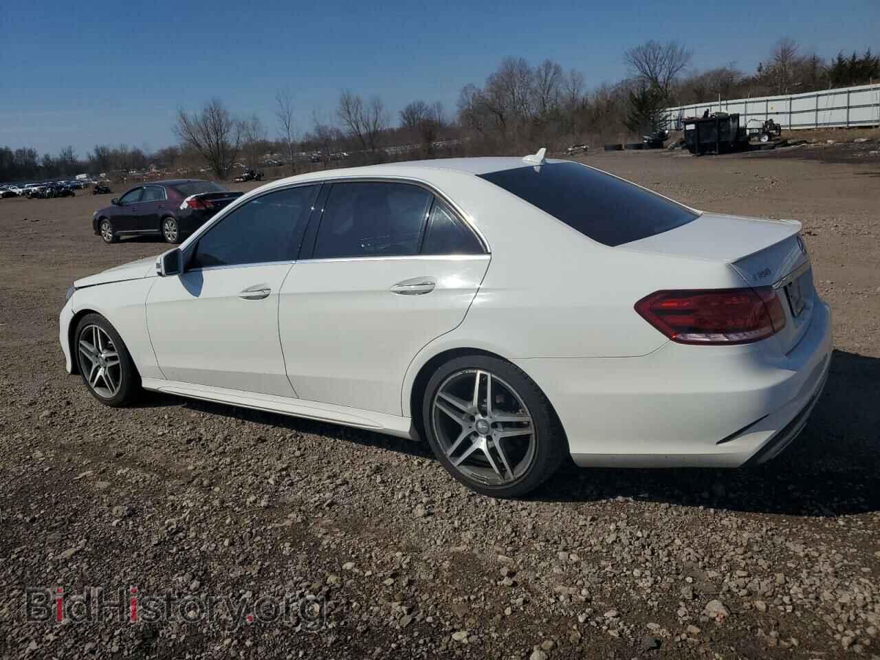 2015 MERCEDES-BENZ E-CLASS - VIN: WDDHF8JB3FB132852 - Фото 2