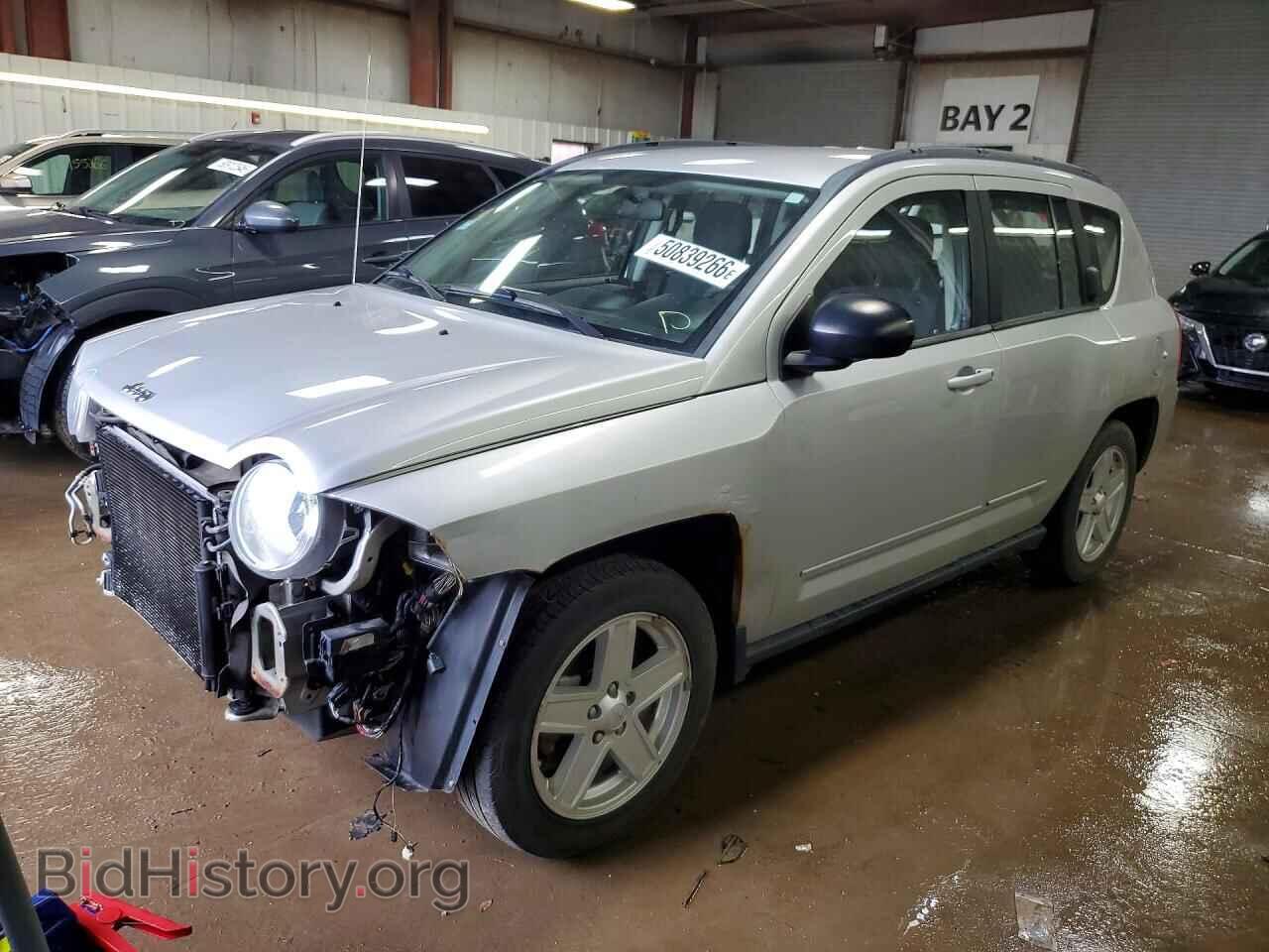 Photo 1J4NF4FB9AD649627 - JEEP COMPASS 2010