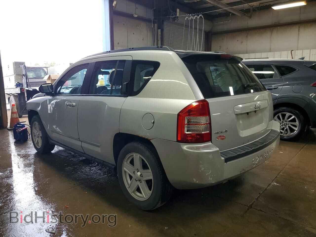 2010 JEEP COMPASS - VIN: 1J4NF4FB9AD649627 - Фото 2
