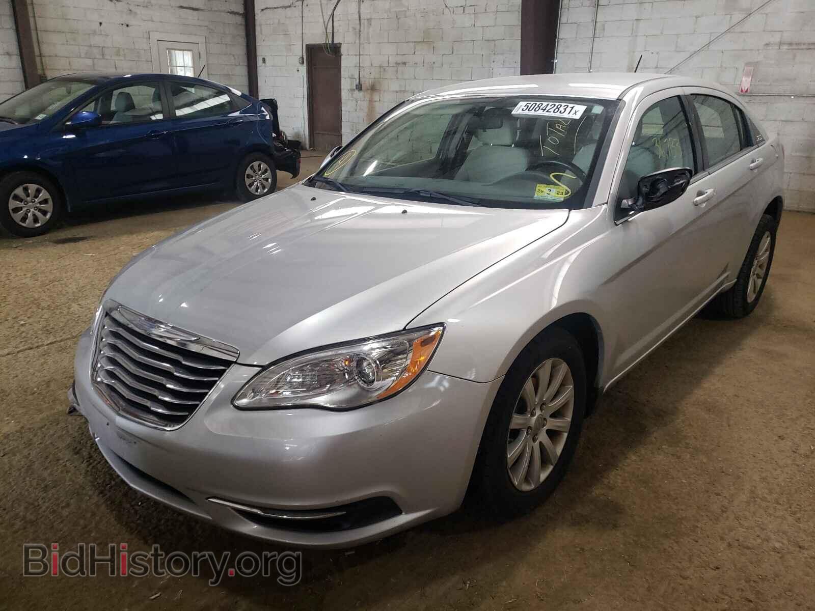 2012 CHRYSLER 200 - VIN: 1C3CCBBB9CN125637 - Фото 2