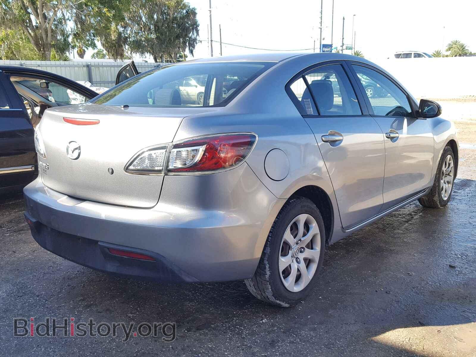 2011 MAZDA 3 - VIN: JM1BL1UF3B1372966 - Фото 4