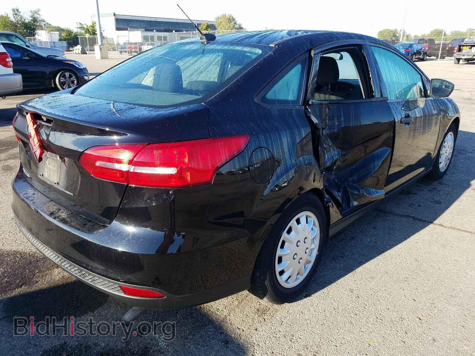 2016 FORD FOCUS - VIN: 1FADP3E22GL403890 - Photo 4
