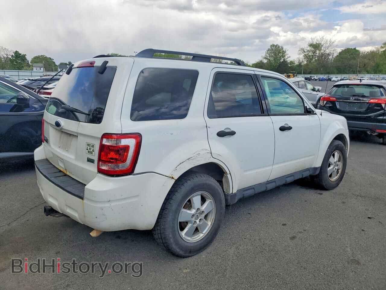 2012 FORD ESCAPE - VIN: 1FMCU9DG9CKC69633 - Фото 3