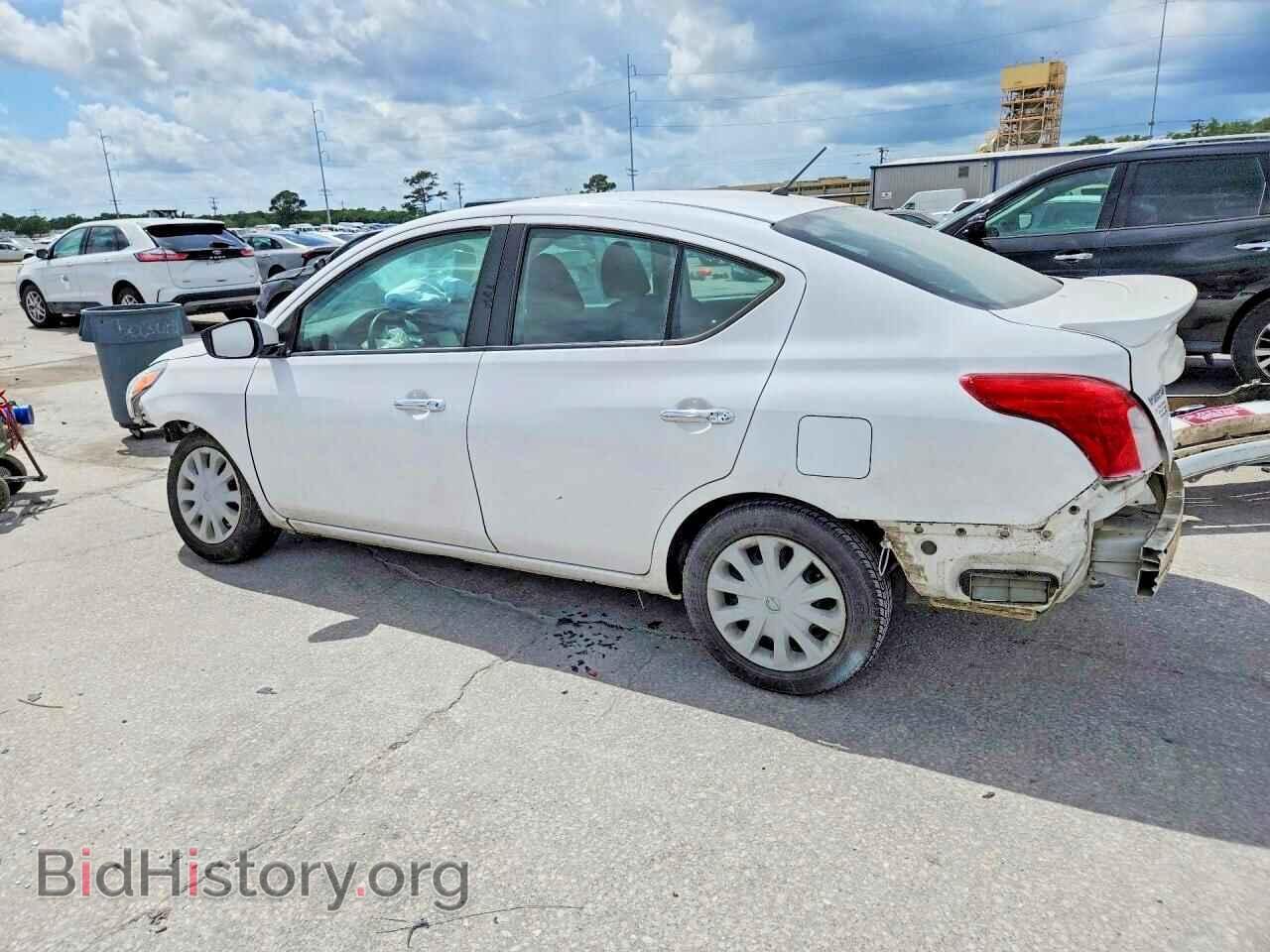 2019 NISSAN VERSA - VIN: 3N1CN7AP3KL850863 - Фото 2