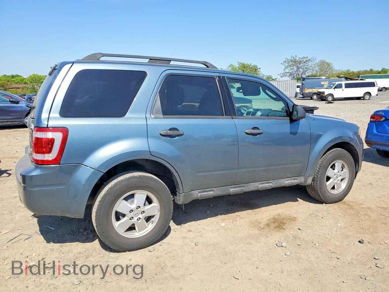 2011 FORD ESCAPE - VIN: 1FMCU0DG1BKC09095 - Фото 3
