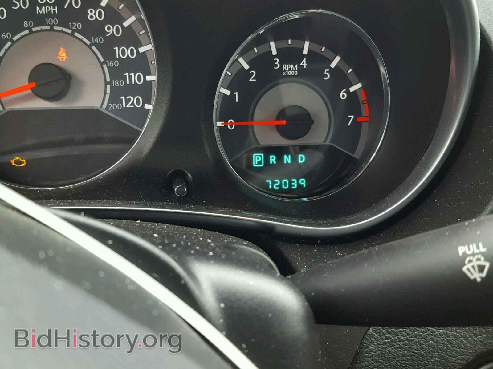 2011 CHRYSLER 200 - VIN: 1C3BC1FB1BN624088 - Фото 8