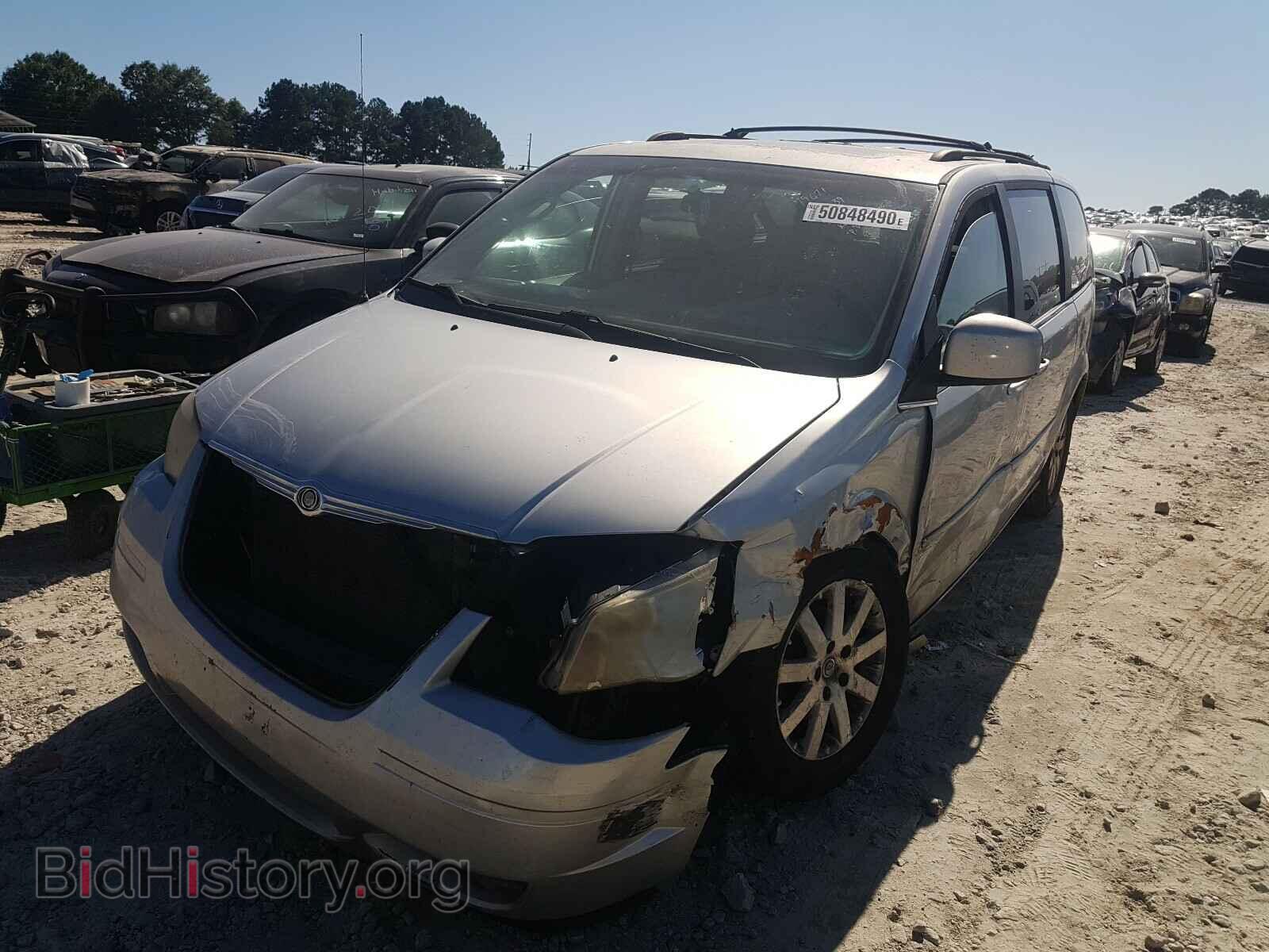 2008 CHRYSLER MINIVAN - VIN: 2A8HR54P78R142739 - Фото 2