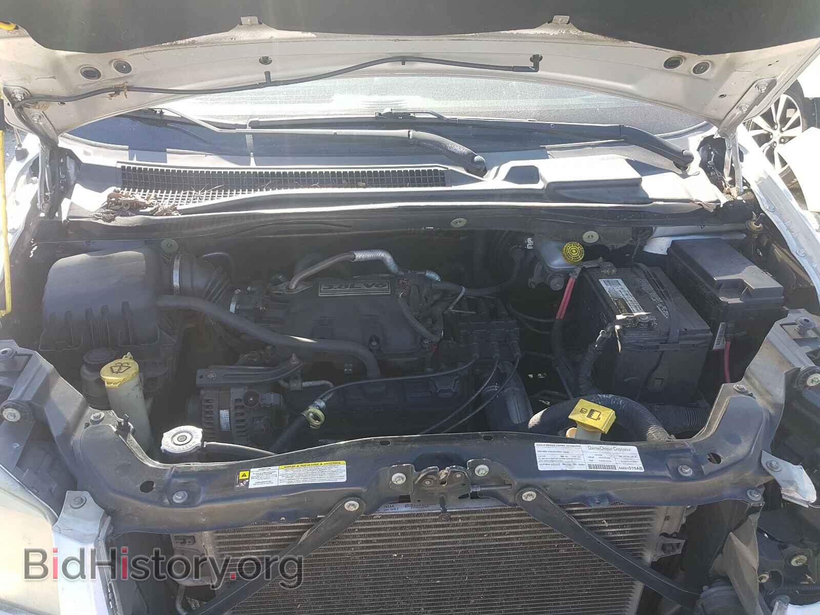 2008 CHRYSLER MINIVAN - VIN: 2A8HR54P78R142739 - Фото 7