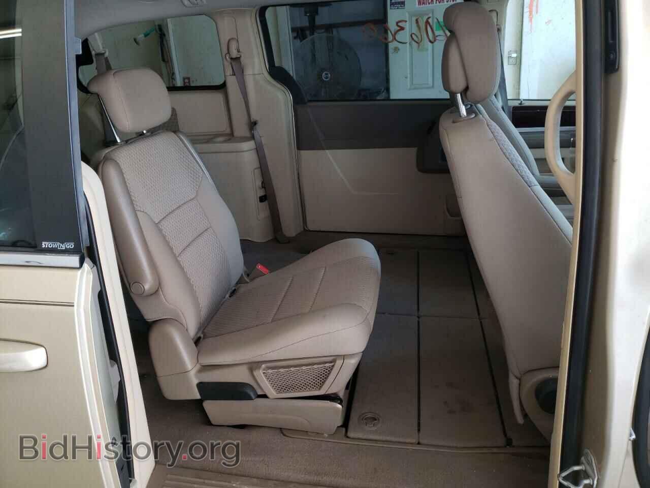 2010 CHRYSLER MINIVAN - VIN: 2A4RR5D15AR450063 - Фото 6