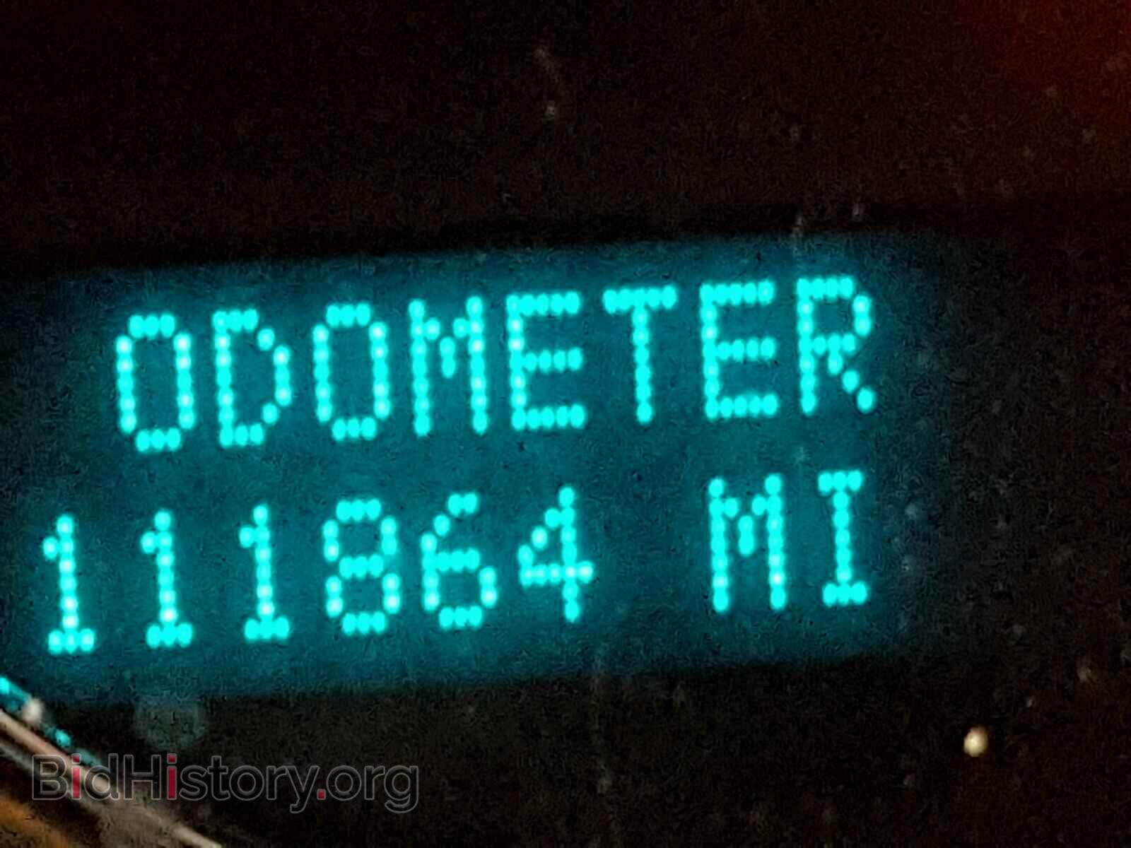2011 GMC YUKON - VIN: 1GKS2EEFXBR349134 - Фото 8