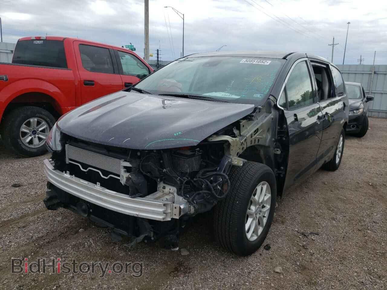 2020 CHRYSLER PACIFICA - VIN: 2C4RC1FG4LR126803 - Photo 2