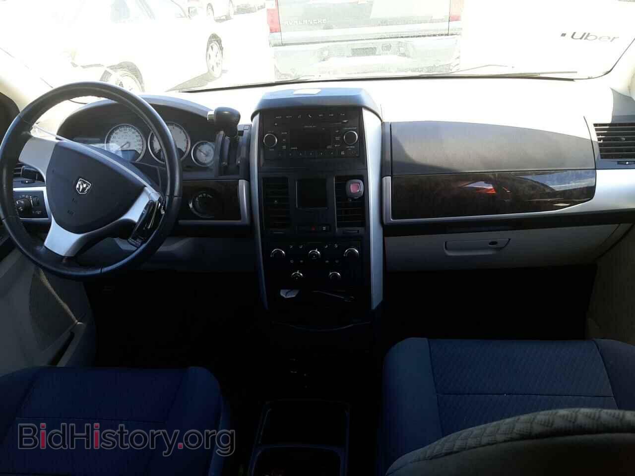 2010 DODGE CARAVAN - VIN: 2D4RN5D12AR135368 - Фото 9