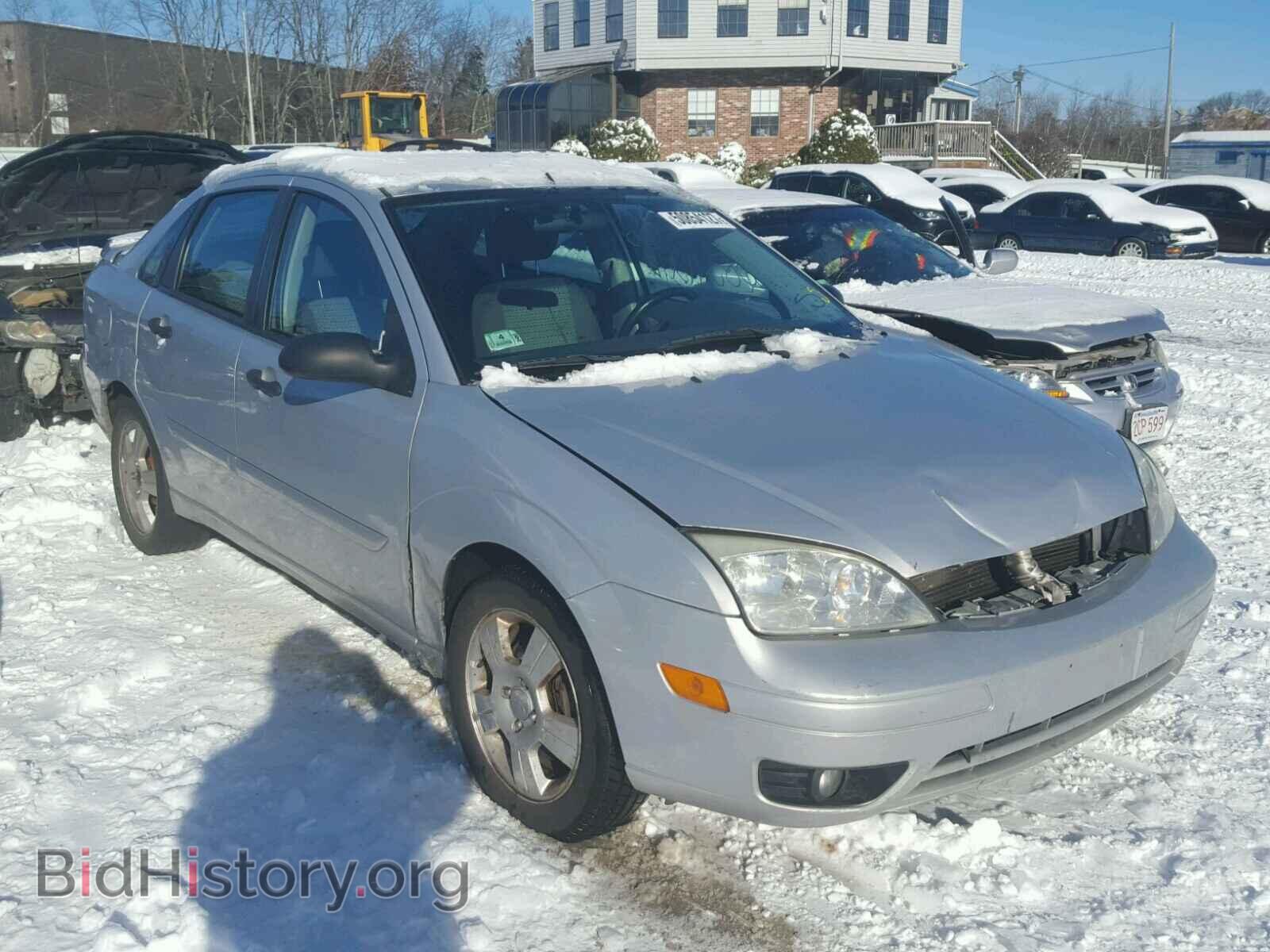 Photo 1FAFP34N35W207912 - FORD FOCUS 2005